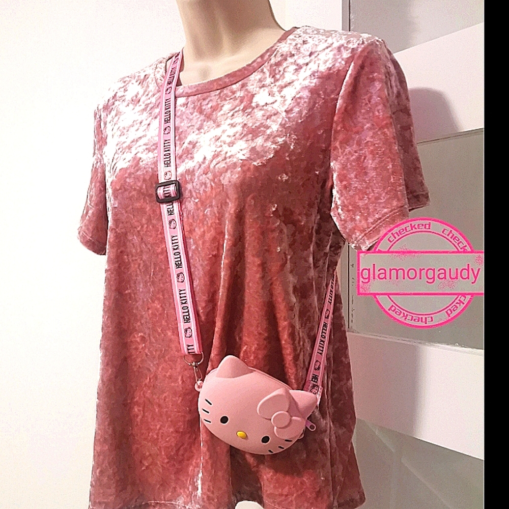 Pink Logo Purse 👛 - Picture 2 of 5